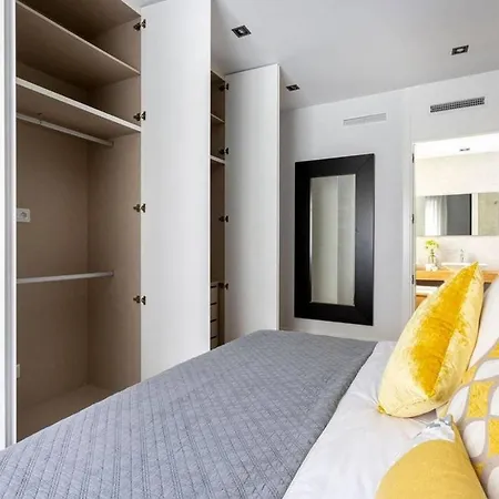 Beautiful In The Heart Of - What'app - 0034-656-619-782 - For Reservations! شقة *